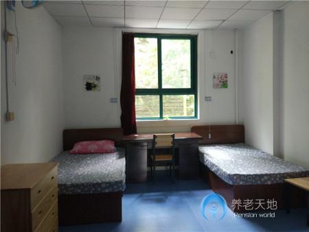 濟南市槐蔭區頤年堂老年公寓