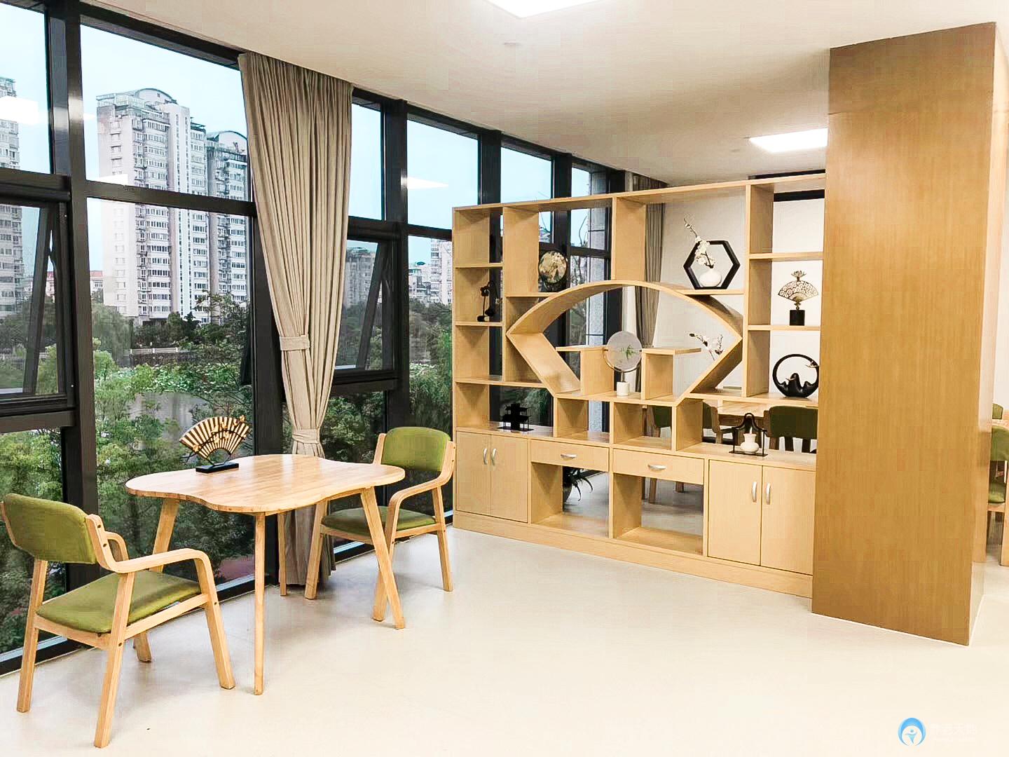 悅華安養扇骨里服務中心