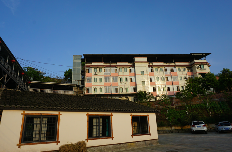 重慶市沙坪壩區(qū)金歲山莊老年公寓