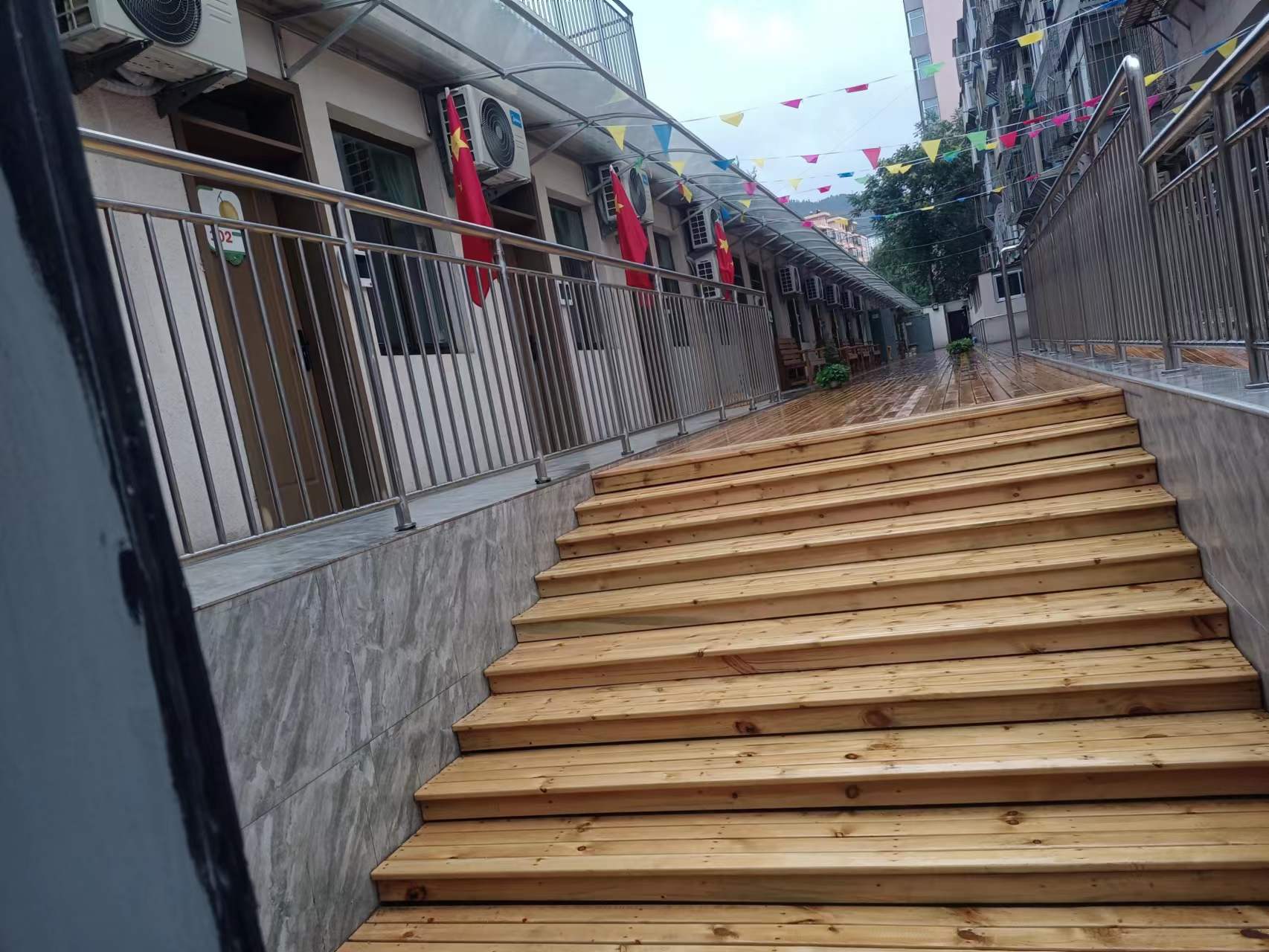 鐵路西村社區(qū)綜合養(yǎng)老服務(wù)中心