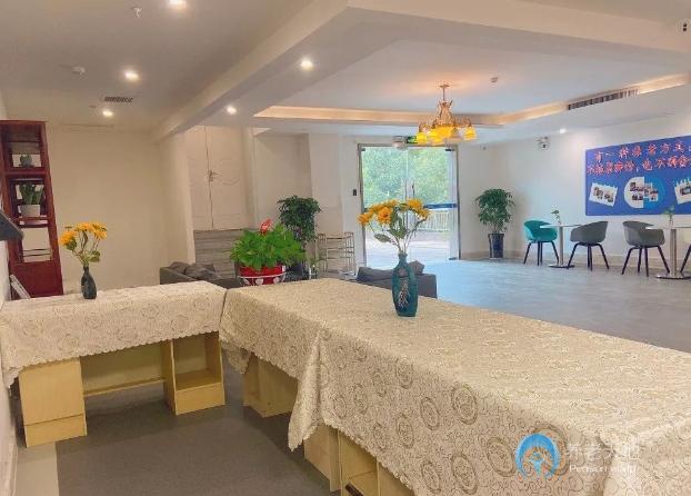 長沙市岳麓區英藍頤養康復中心