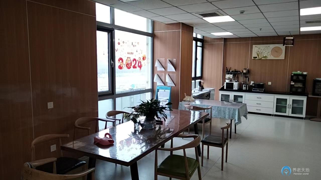 天津賀余年醫養中心（梅江津門湖店）