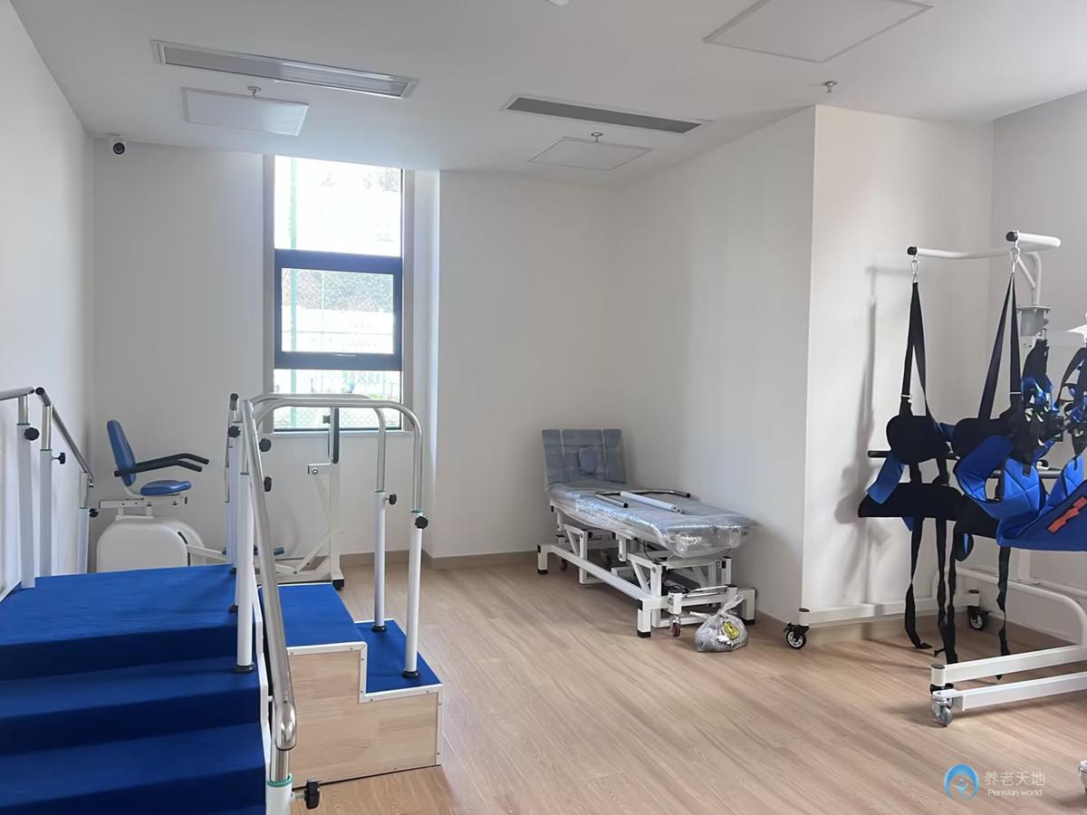 成都頤錦郫筒菁弘養老服務綜合體