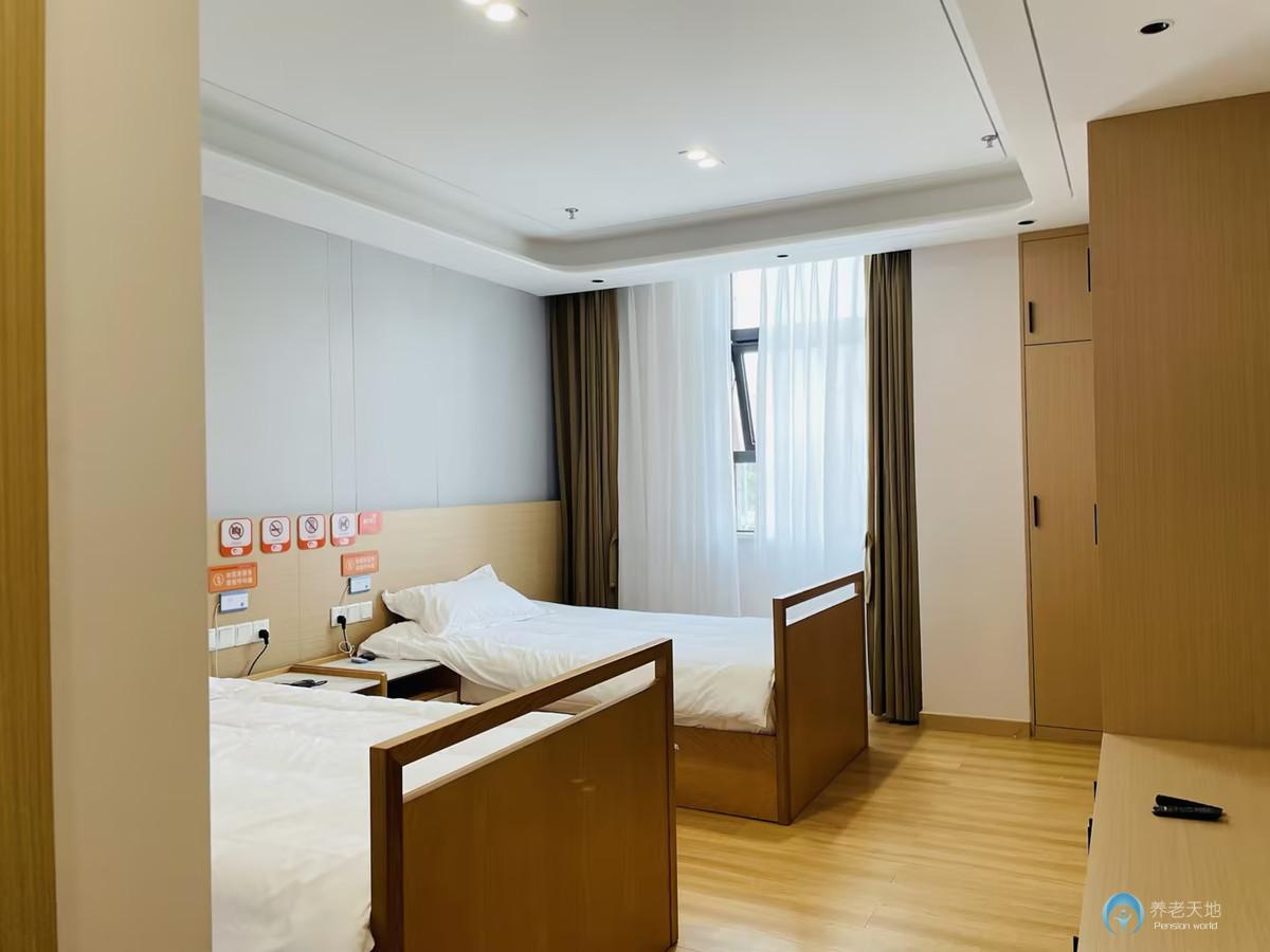 成都頤錦郫筒菁弘養老服務綜合體