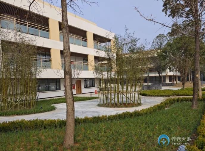 成都中京愛儂頤養護理中心